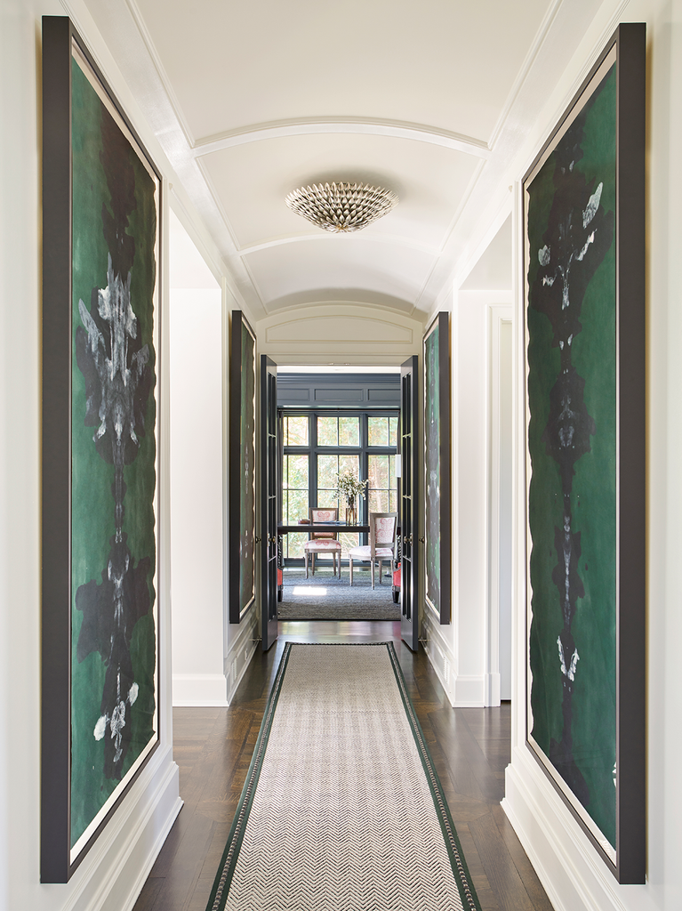 Brighten Up Your Space: The Best Ways to Illuminate Your Hallway