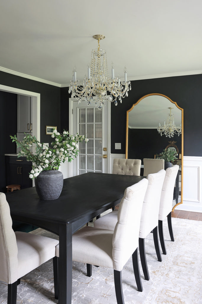 1138-PB-CL-SAQ Traditional Crystal 26'' Chandelier | Lifestyle Image