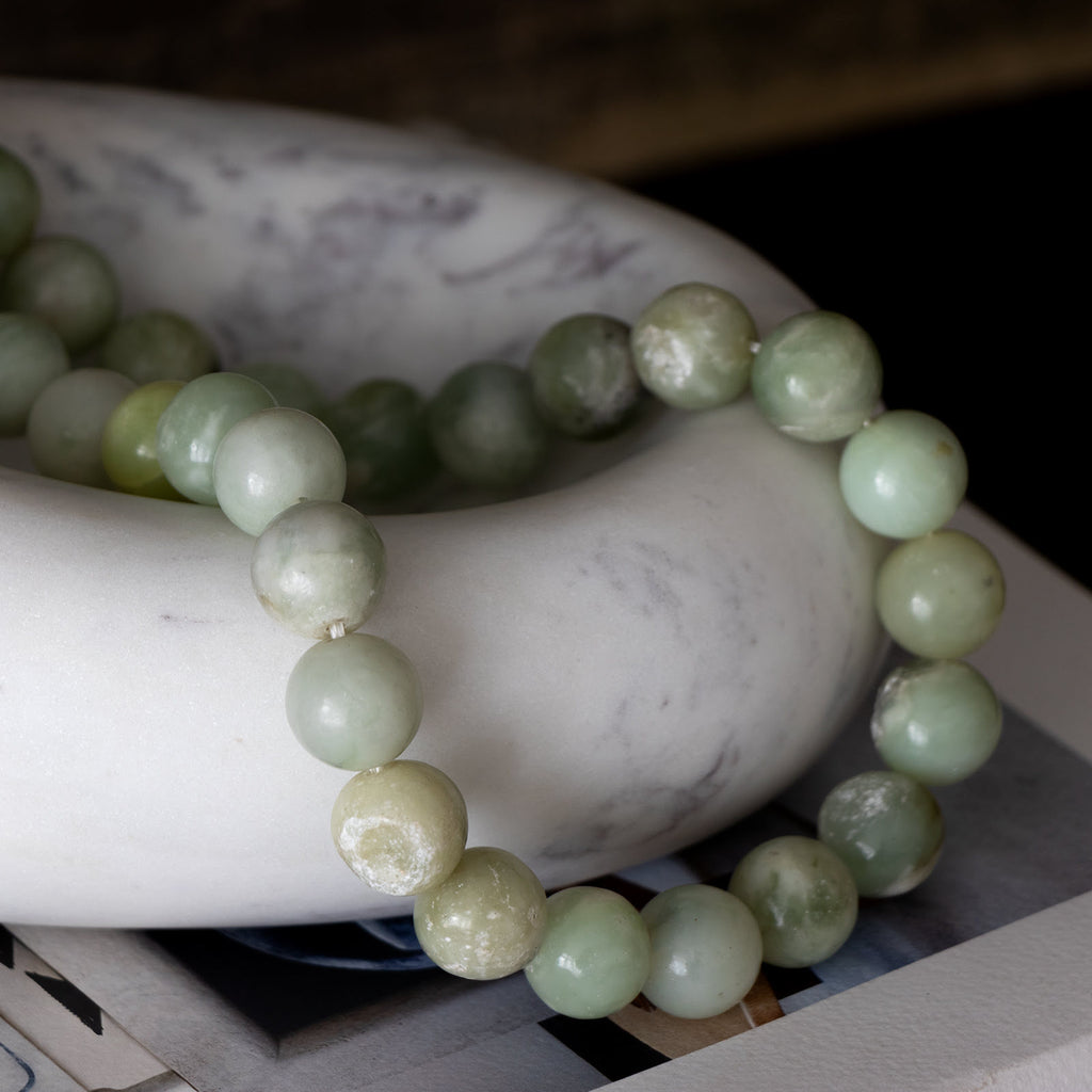 20-1583WT Lagoon Marble Bowl | Lifestyle Image