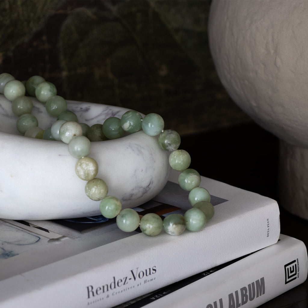 20-1583WT Lagoon Marble Bowl | Lifestyle Image