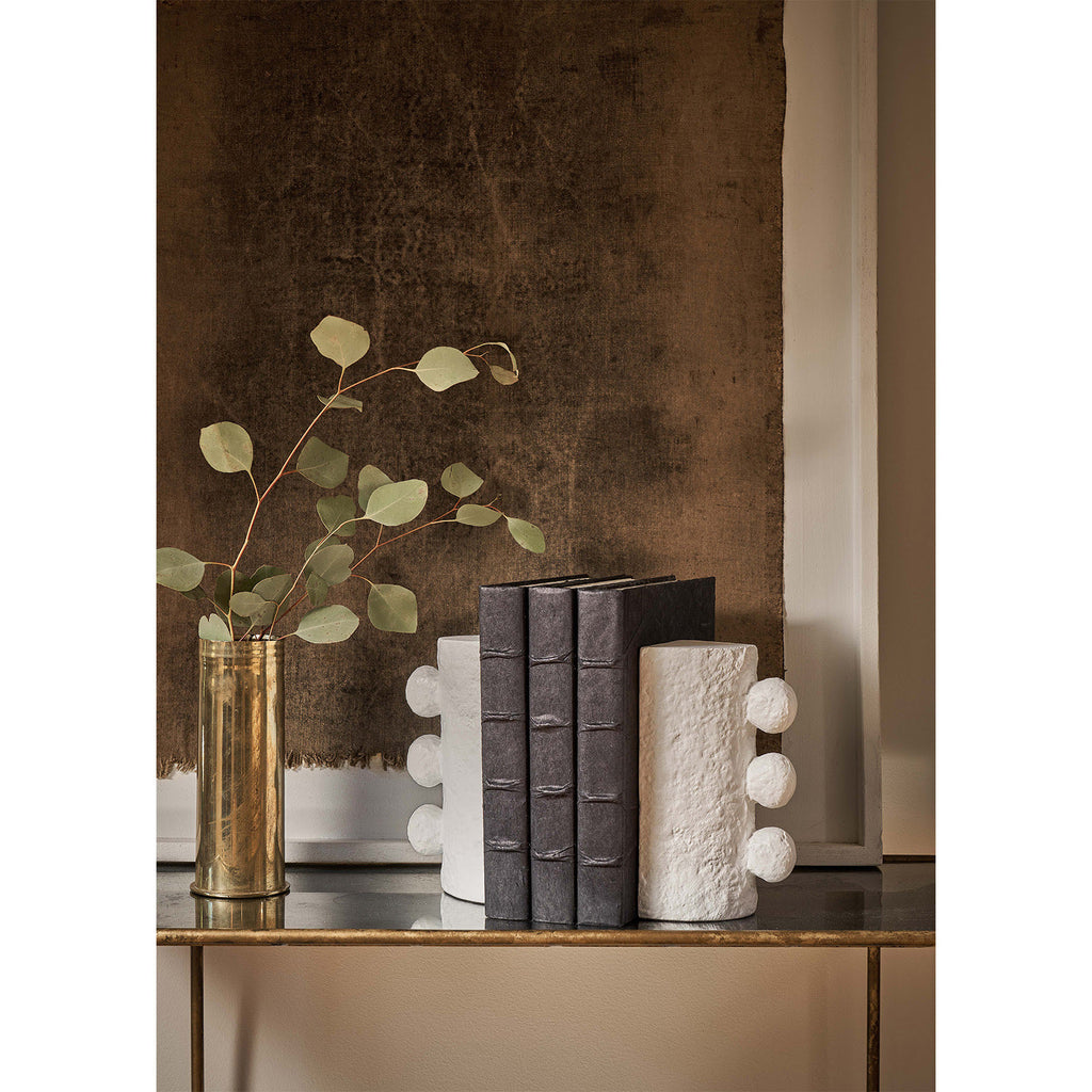 20-1651WT Sanya Bookend Set | Lifestyle Image