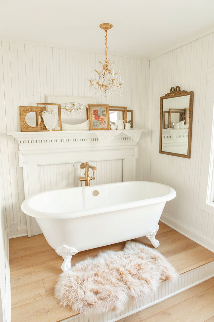 4454-GA-CL-MWP Filmore 17.5'' Chandelier | Lifestyle Image