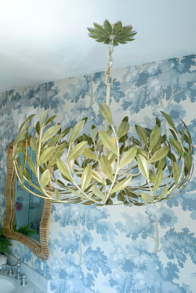 533-CT Broche 27'' Chandelier | Lifestyle Image