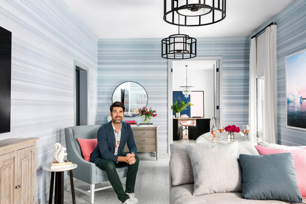 9595-MK Hulton 25'' Chandelier | Lifestyle Image