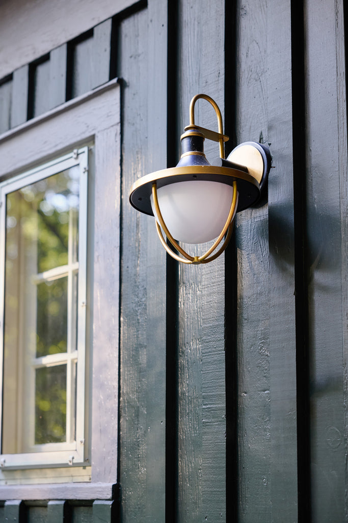 ATL-701-MK-TG Atlas 9.75'' Outdoor Sconce | Lifestyle Image