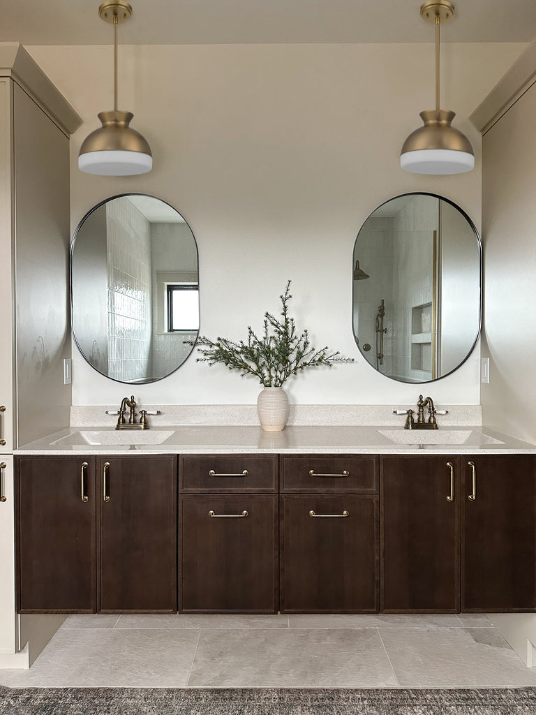 GID-4005-VG Gidget 10.25'' Pendant | Lifestyle Image