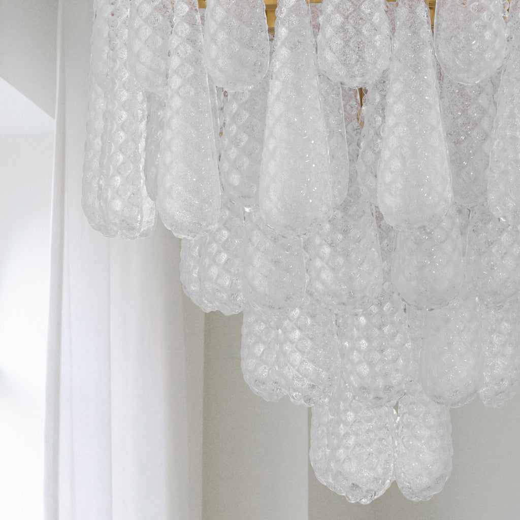 OLL-6006-AG-CL Ollie 26.25'' Chandelier | Lifestyle Image