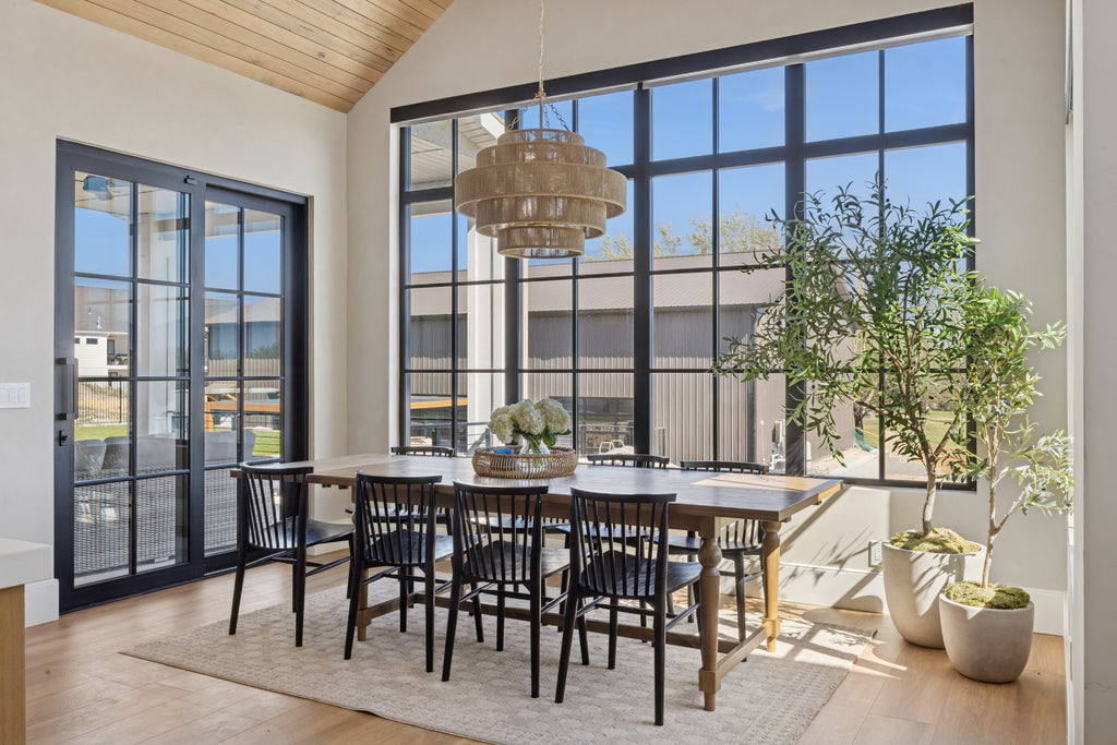 SHY-10909-SG Shyla 32'' Chandelier | Lifestyle Image