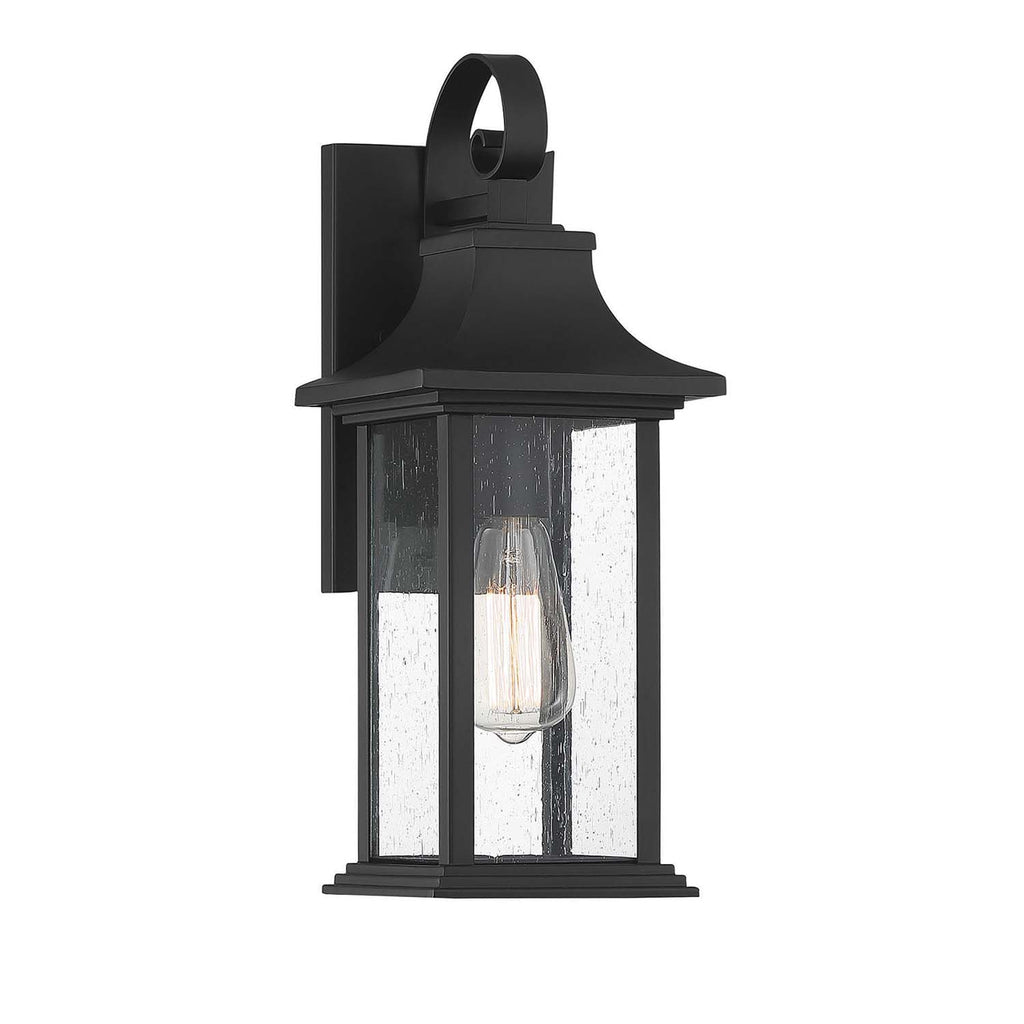 Traditional Outdoor Wall Lantern in Matte Black